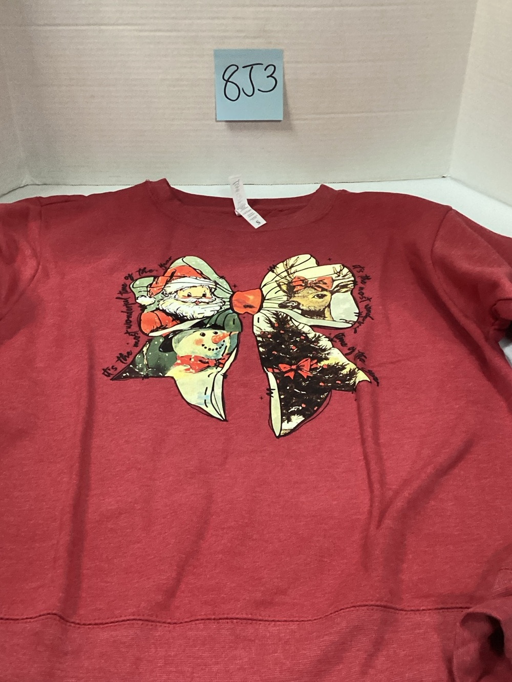 Love in faith Red Women's Holiday Graphic Sweatshirt with Festive Bow Print